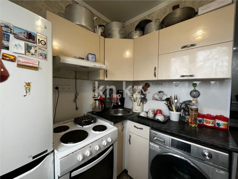 Продажа 3-комнатной квартиры, 47 м² - Продажа трехкомнатных квартир в Майкудуке Караганды - страница 5 фото 7 из 13