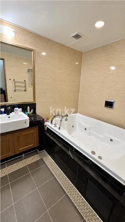 Продажа 4-комнатной квартиры, 130 м² - Продажа квартир в новостройках Алматы - страница 13 фото 2 из 3