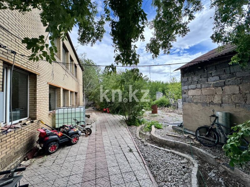 Продажа 5-комнатного дома, 373 м² - Продажа домов, коттеджей в Караганде - страница 4 фото 35 из 38