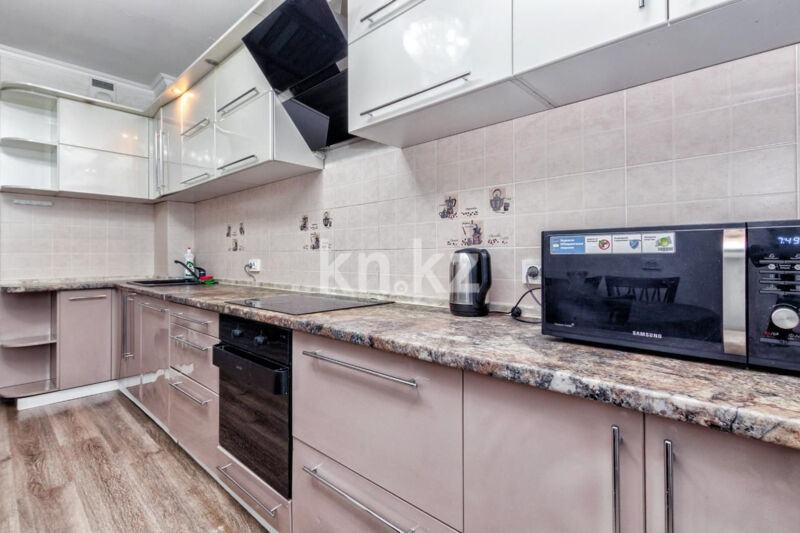 Аренда 3-комнатной квартиры посуточно, 117 м² - Аренда квартир посуточно в р-не Есиль Астаны фото 16 из 21