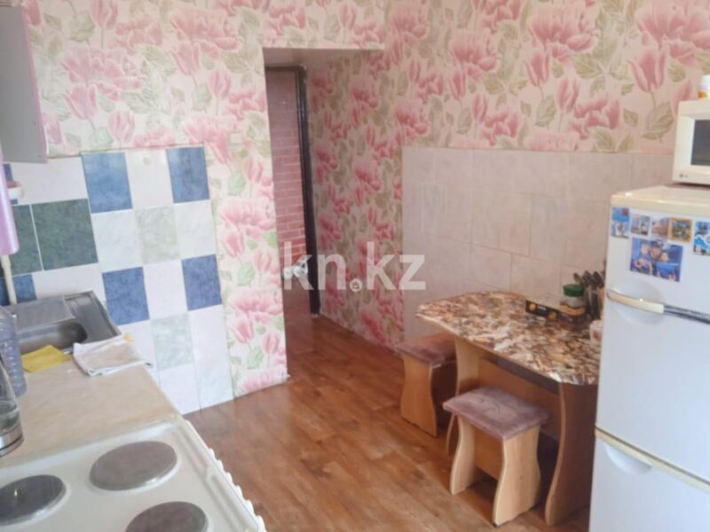 Продажа 3-комнатной квартиры, 61 м² - Продажа трехкомнатных квартир в Майкудуке Караганды - страница 10 фото 12 из 16