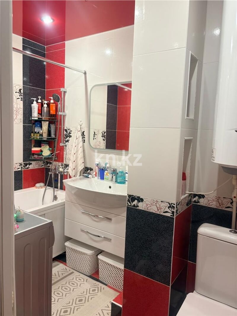 Продажа 2-комнатной квартиры, 52 м² - Продажа двухкомнатных квартир в панельном доме в Караганде - страница 8 фото 12 из 33