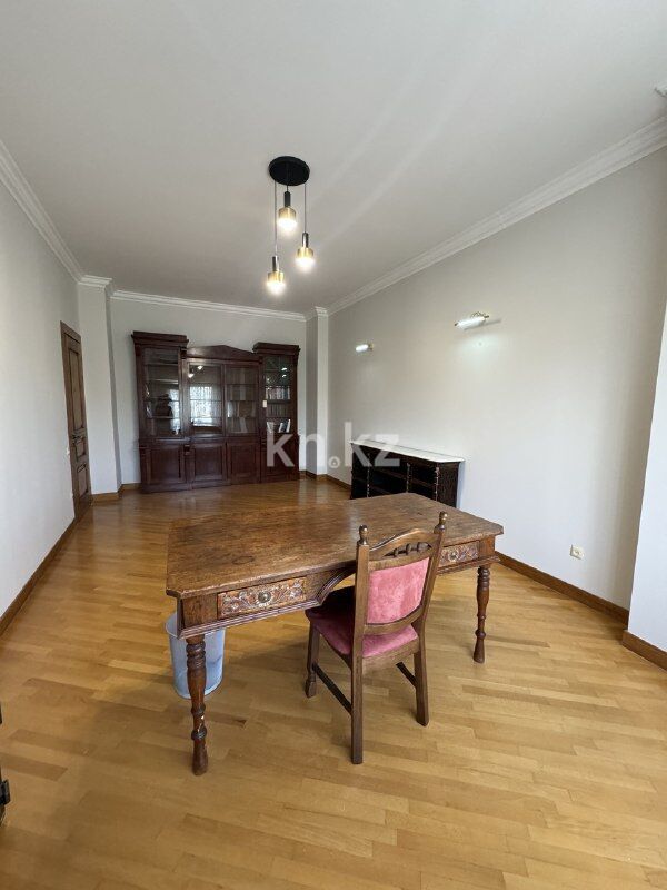 Продажа 7-комнатной квартиры, 385 м² - Продажа пятикомнатных и более квартир в Алматы - страница 4 фото 23 из 40