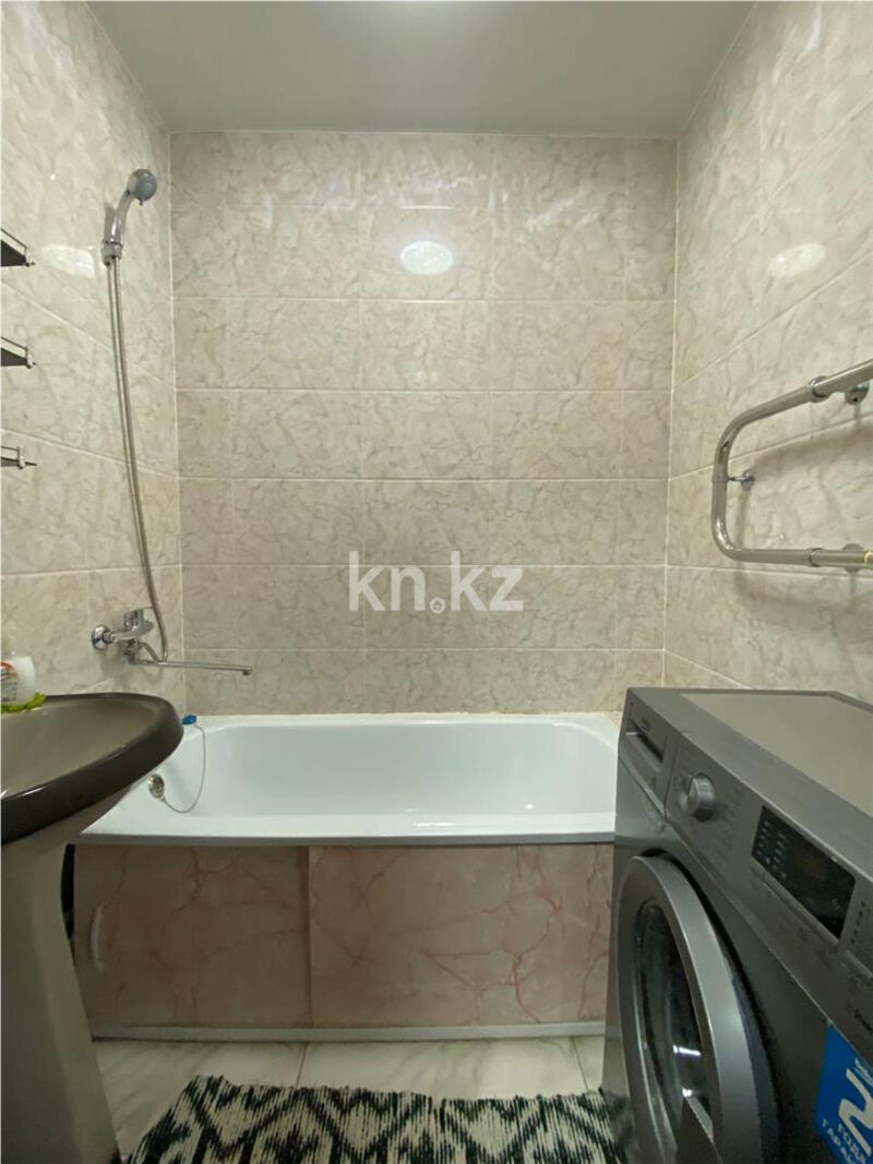 Продажа 4-комнатной квартиры, 83 м² - Продажа четырехкомнатных квартир в кирпичном доме в Караганде - страница 8 фото 12 из 13