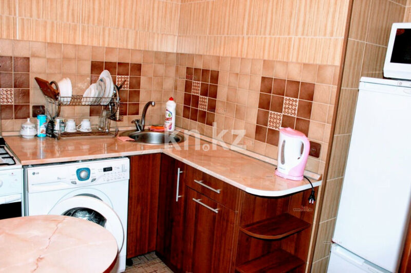 Аренда 1-комнатной квартиры посуточно, 34 м² - Аренда однокомнатных квартир посуточно в Караганде фото 3 из 4