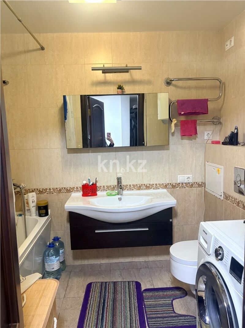 Продажа 3-комнатной квартиры, 70 м² - Продажа трехкомнатных квартир в кирпичном доме в Караганде - страница 9 фото 10 из 23