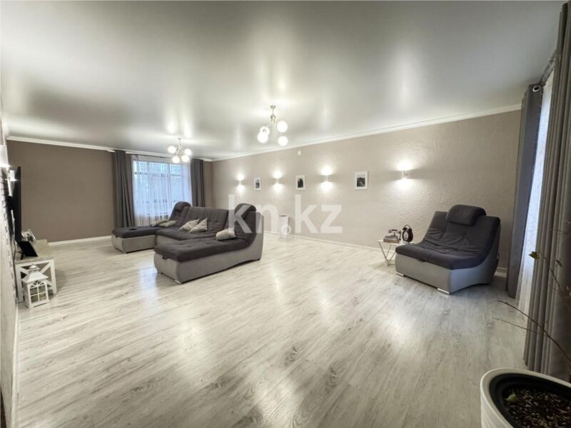 Продажа 4-комнатного дома, 367.4 м² - Продажа домов, коттеджей в Караганде - страница 4 фото 4 из 38