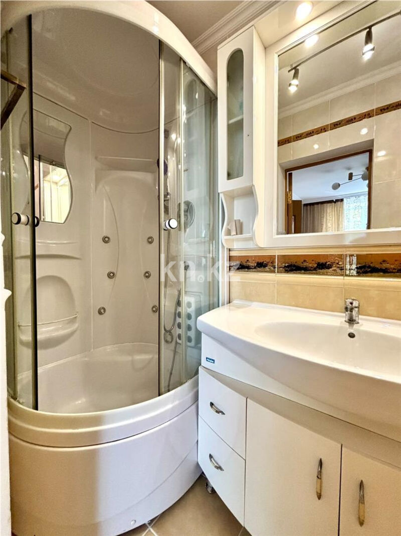 Продажа 4-комнатной квартиры, 101 м² - Продажа четырехкомнатных квартир в Михайловке Караганды фото 13 из 24