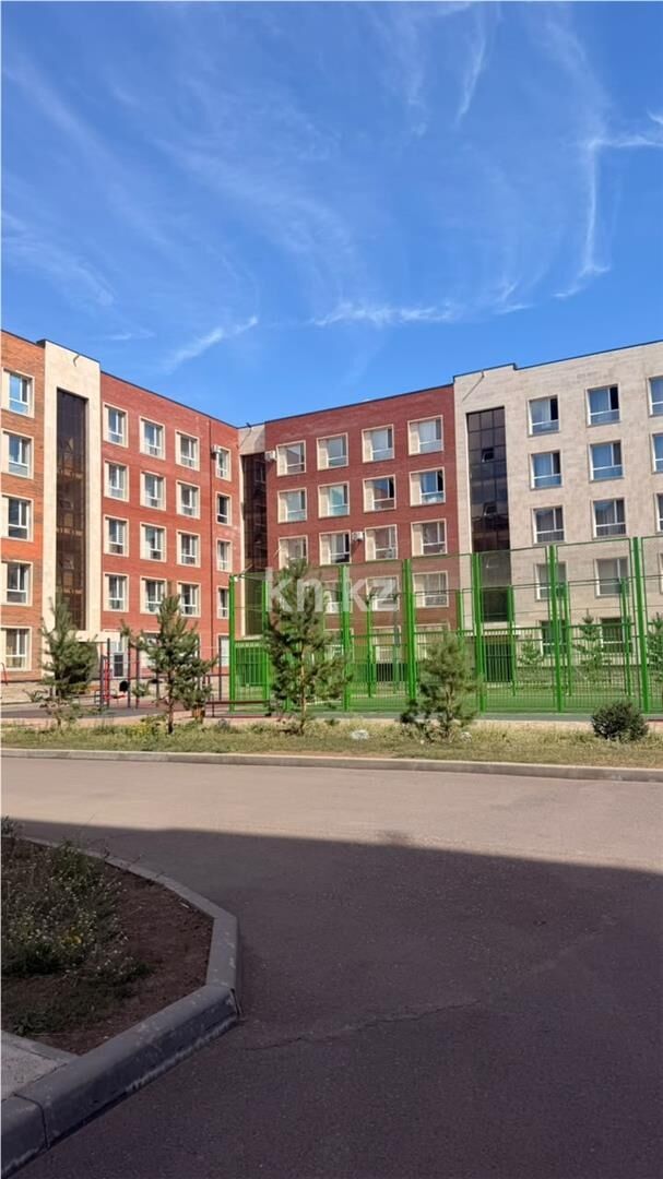 Продажа 2-комнатной квартиры, 57 м² - Продажа двухкомнатных квартир на Юго-Востоке Караганды - страница 14 фото 1 из 15