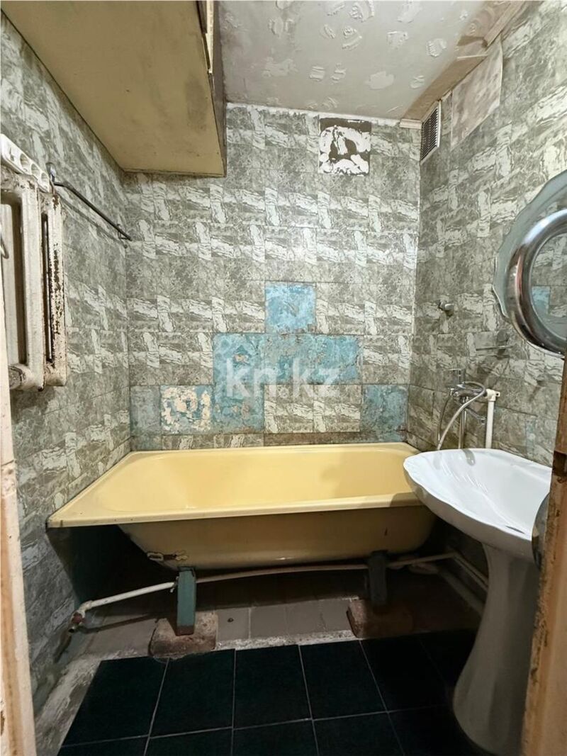 Продажа 3-комнатной квартиры, 64 м² - Продажа трехкомнатных квартир на Юго-Востоке Караганды - страница 15 фото 7 из 10