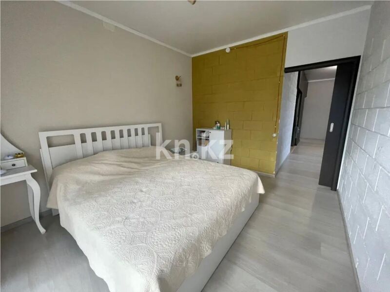 Продажа 3-комнатной квартиры, 60 м² - Продажа квартир в Караганде - страница 3 фото 2 из 5