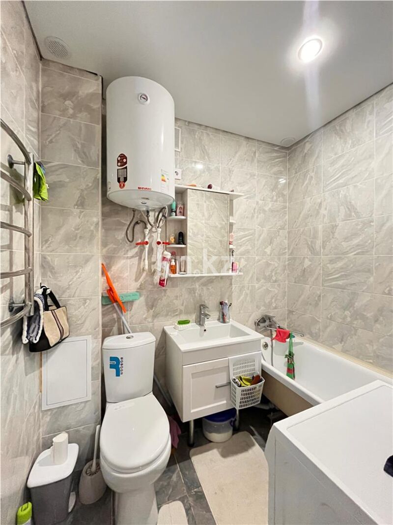 Продажа 3-комнатной квартиры, 74 м² - Продажа трехкомнатных квартир на Юго-Востоке Караганды - страница 24 фото 12 из 14
