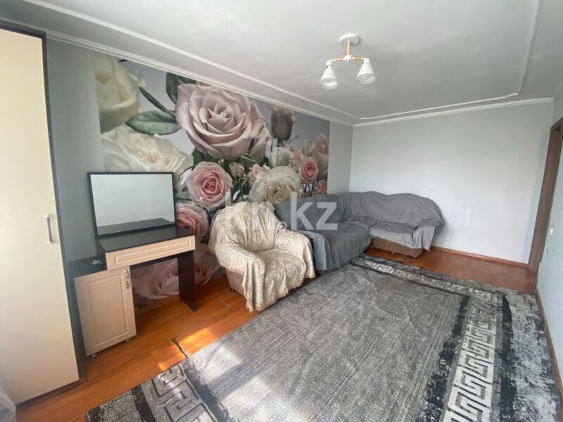 Продажа 2-комнатной квартиры, 42.5 м² - Продажа двухкомнатных квартир в панельном доме в Караганде - страница 15 фото 1 из 19