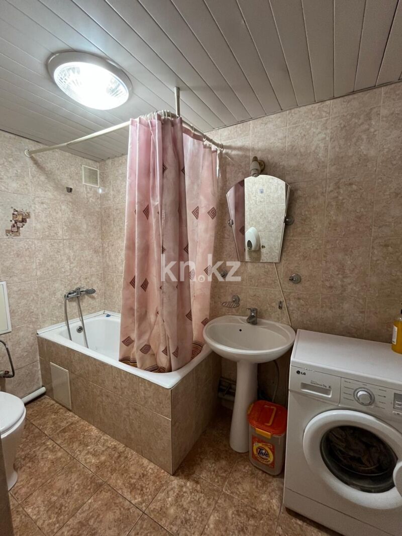 Продажа 4-комнатной квартиры, 83.2 м² - Продажа четырехкомнатных квартир в кирпичном доме в Казахстане - страница 15 фото 8 из 13