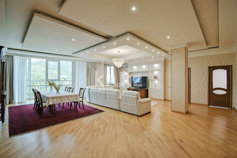 Продажа 4-комнатной квартиры, 241 м² - Продажа четырехкомнатных квартир в Медеуском р-не Алматы фото 1 из 40