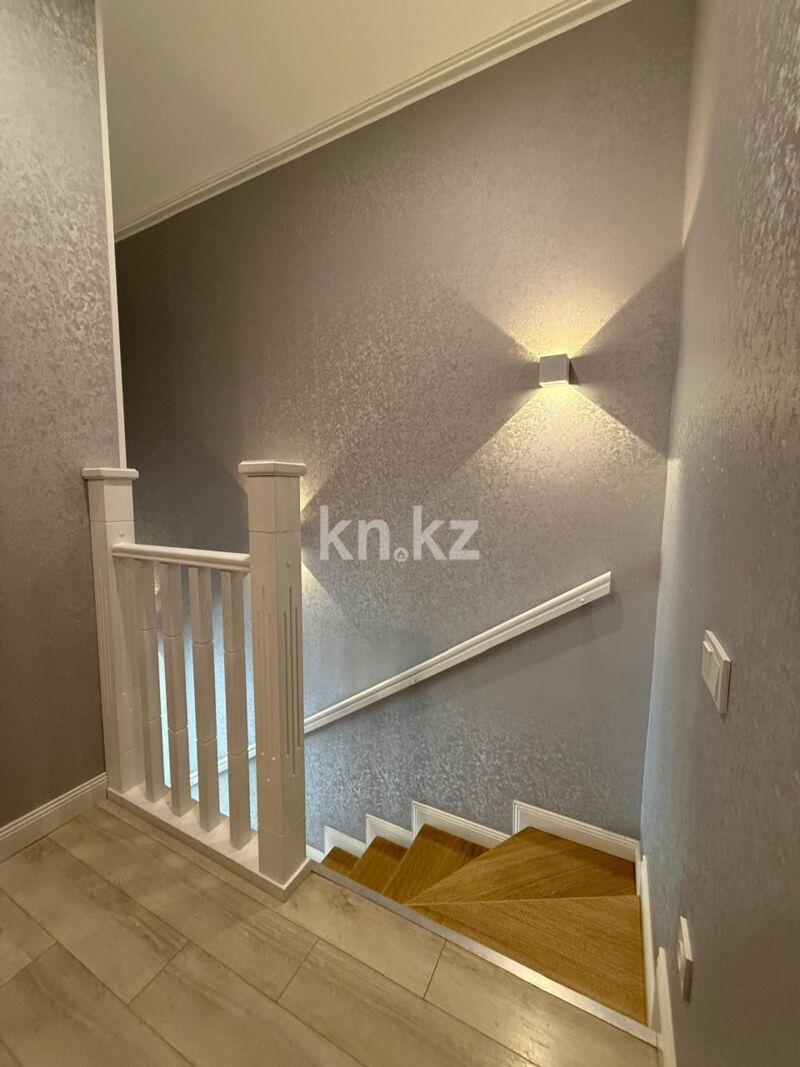 Продажа 4-комнатной квартиры, 138.4 м² - Продажа четырехкомнатных квартир в кирпичном доме в Караганде фото 28 из 31