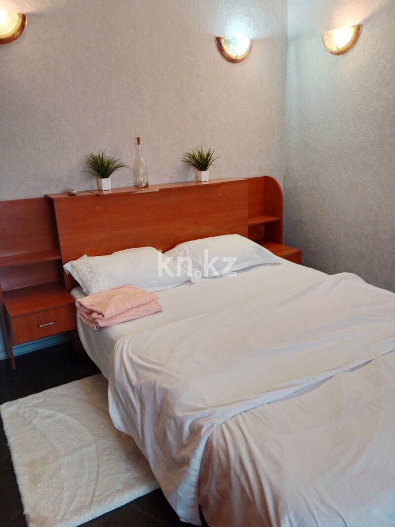 Аренда 2-комнатной квартиры посуточно, 46 м² - Аренда двухкомнатных квартир посуточно в Казахстане - страница 3 фото 2 из 5