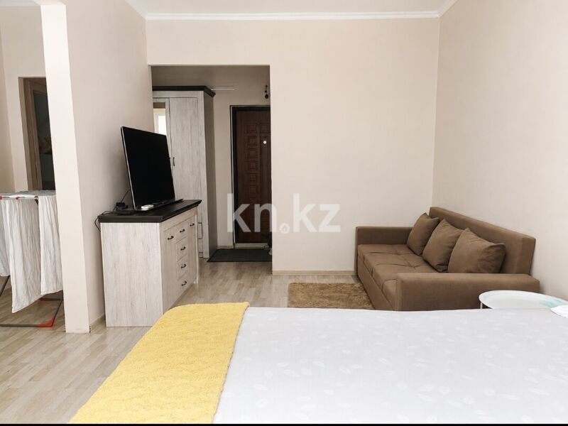 Аренда 1-комнатной квартиры, 40 м² - Аренда недвижимости в Алматы фото 2 из 6