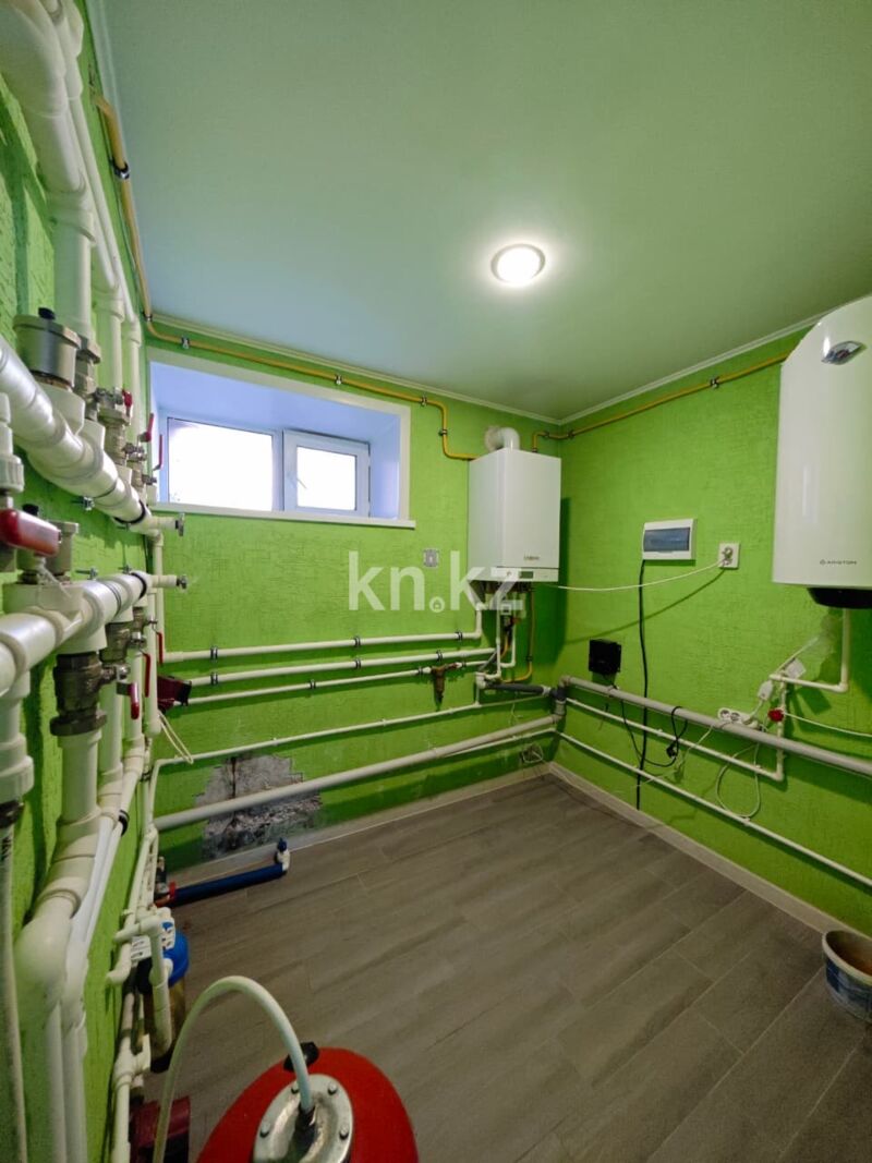 Продажа 7-комнатного дома, 450 м² - Продажа домов, коттеджей в Караганде - страница 2 фото 25 из 39