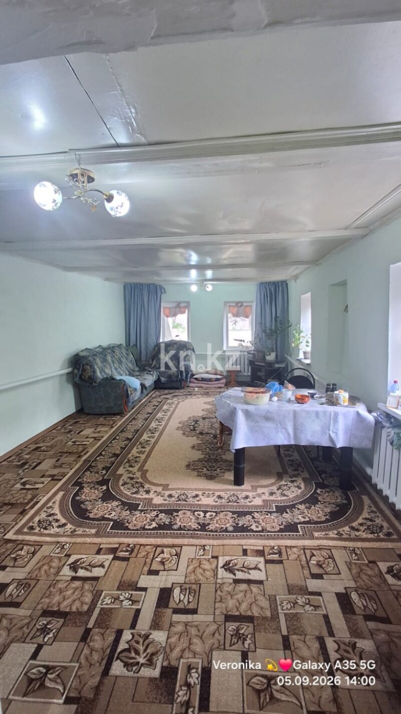 Аренда 1-комнатного дома, 70 м² - Аренда домов в Уральске фото 1 из 10