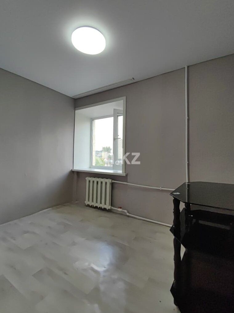 Продажа 3-комнатной квартиры, 42 м² - Продажа трехкомнатных квартир в Майкудуке Караганды - страница 8 фото 14 из 31