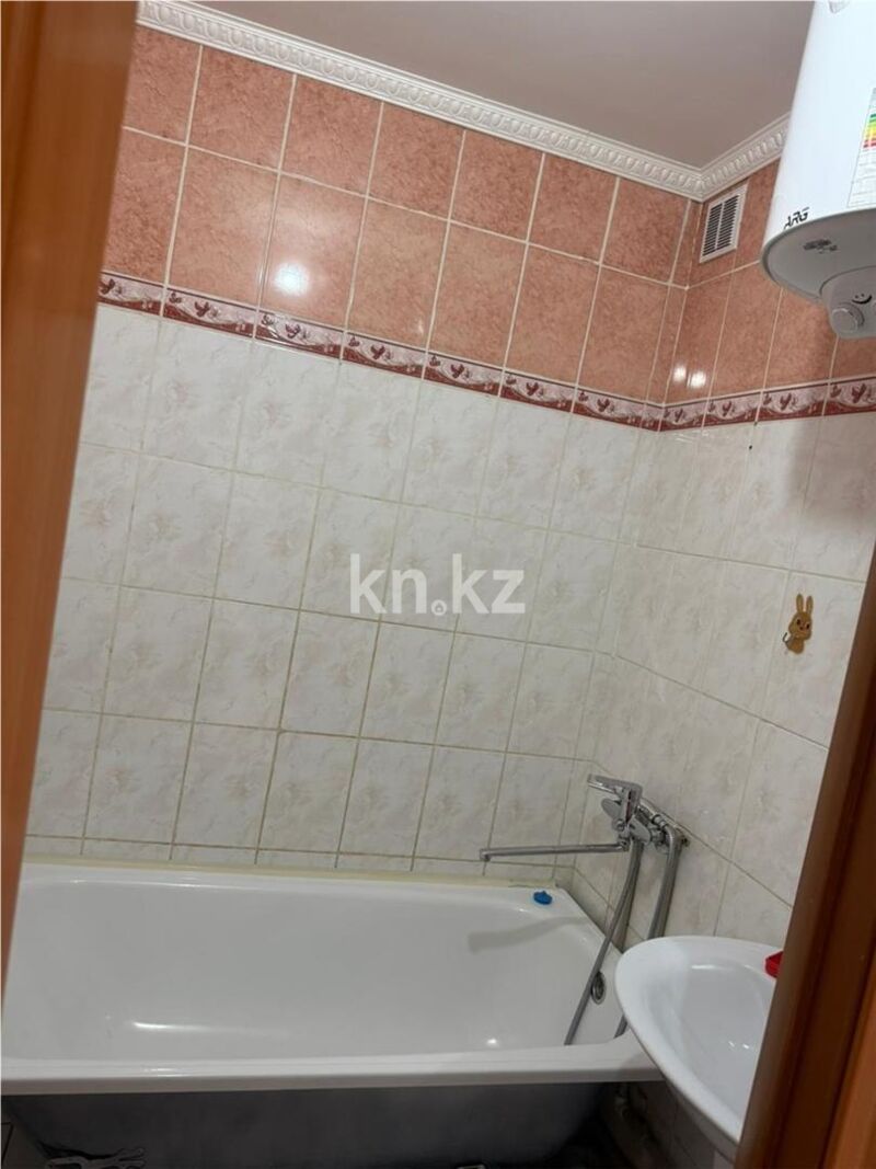Продажа 2-комнатной квартиры, 53 м² - Продажа квартир в панельном доме в Караганде - страница 2 фото 6 из 9