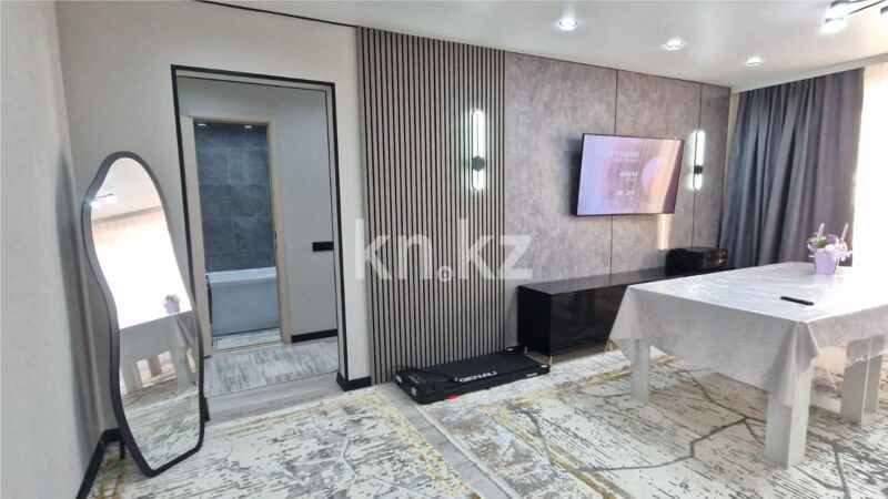 Продажа 3-комнатной квартиры, 65 м² - Продажа трехкомнатных квартир в Караганде - страница 3 фото 1 из 18