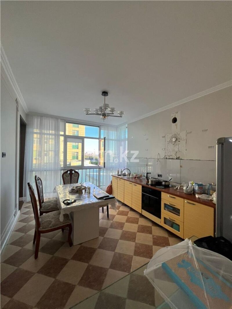 Продажа 4-комнатной квартиры, 160 м² - Продажа четырехкомнатных квартир в Казахстане - страница 2 фото 10 из 12