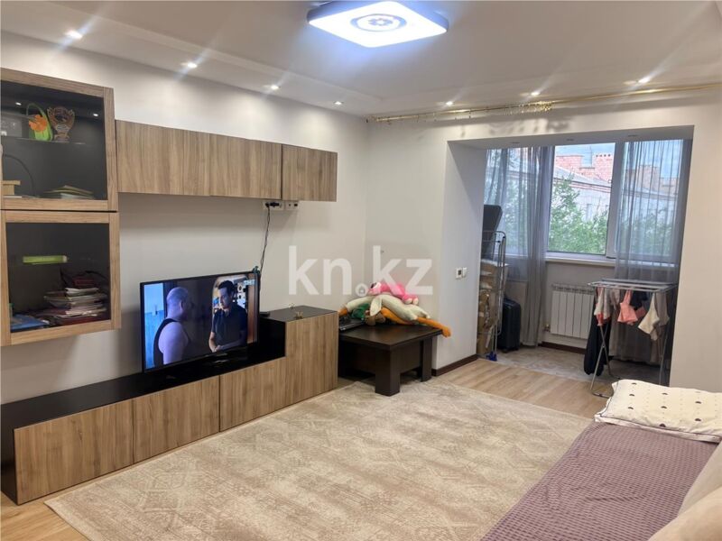Продажа 3-комнатной квартиры, 70 м² - Продажа трехкомнатных квартир в кирпичном доме в Караганде - страница 9 фото 16 из 23