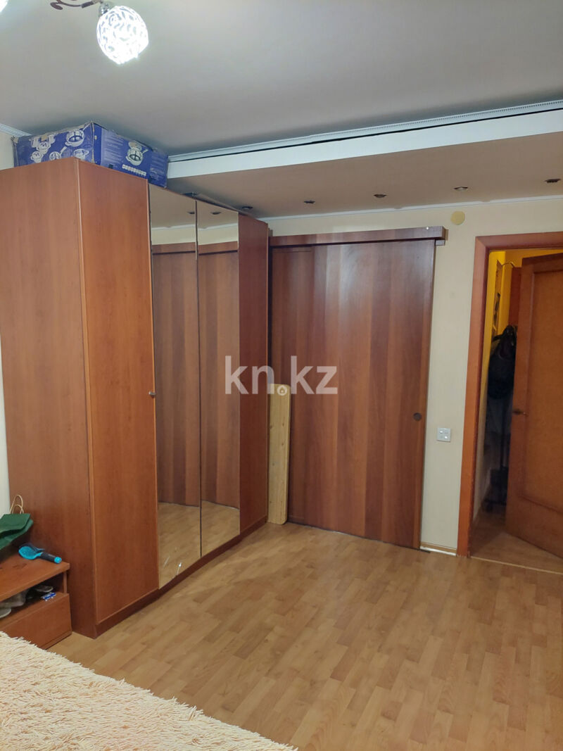 Продажа 4-комнатной квартиры, 110 м² - Продажа четырехкомнатных квартир в кирпичном доме в Караганде - страница 9 фото 9 из 14
