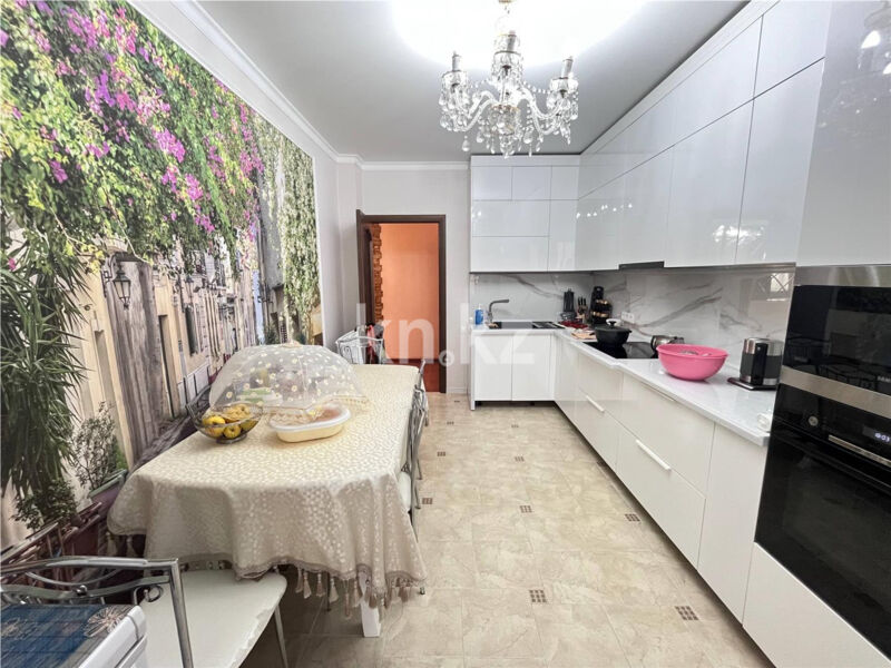 Продажа 4-комнатной квартиры, 124 м² - Продажа четырехкомнатных квартир в монолитно-каркасном доме в Караганде фото 6 из 19