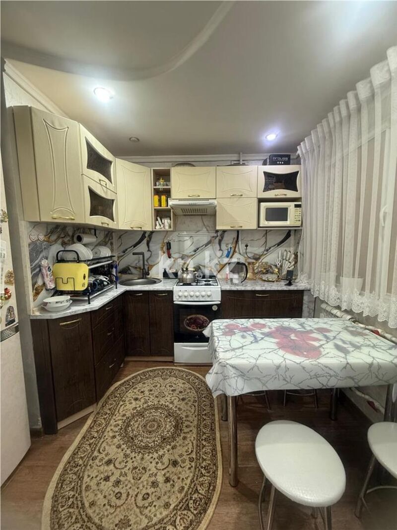 Продажа 3-комнатной квартиры, 64 м² - Продажа трехкомнатных квартир в Майкудуке Караганды - страница 7 фото 4 из 8