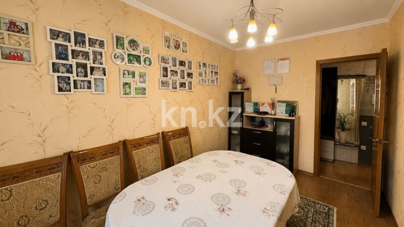 Продажа 4-комнатной квартиры, 64 м² - Продажа четырехкомнатных квартир в панельном доме в Караганде фото 5 из 17