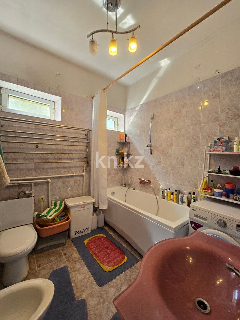 Продажа 5-комнатного дома, 209 м² - Продажа зданий в Усть-Каменогорске фото 37 из 40