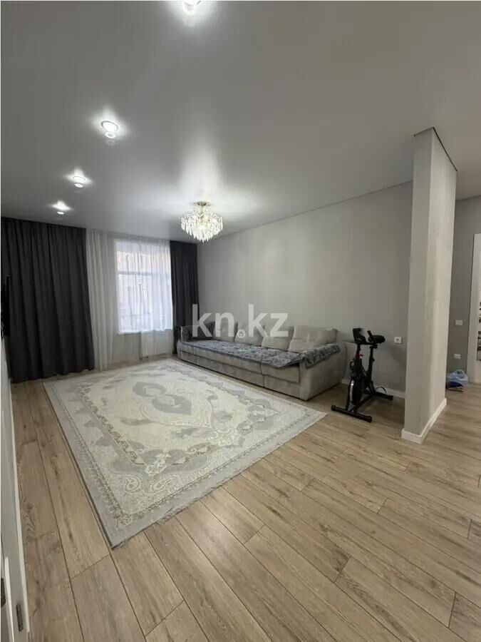 Продажа 4-комнатной квартиры, 119 м² - Продажа четырехкомнатных квартир в кирпичном доме в Караганде - страница 4 фото 1 из 9