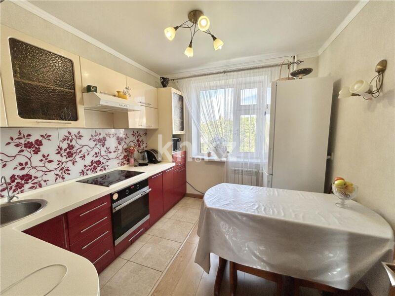 Продажа 4-комнатной квартиры, 76 м² - Продажа четырехкомнатных квартир в панельном доме в Караганде - страница 4 фото 14 из 21