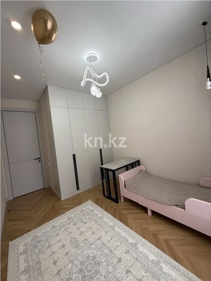 Продажа 4-комнатной квартиры, 114 м² - Продажа четырехкомнатных квартир в кирпичном доме в Караганде фото 4 из 9
