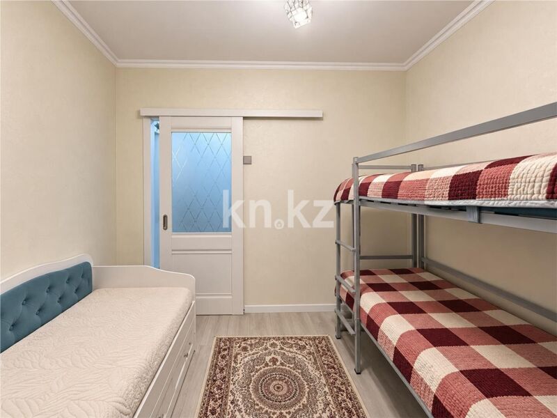 Продажа 3-комнатной квартиры, 64 м² - Продажа трехкомнатных квартир в Майкудуке Караганды - страница 3 фото 6 из 14