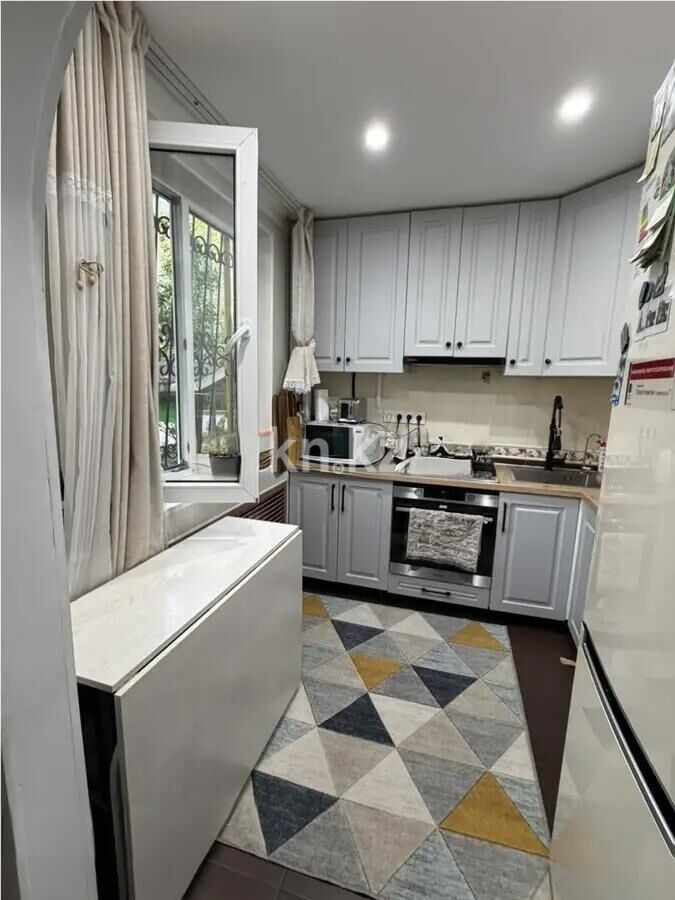 Продажа 3-комнатной квартиры, 60 м² - Продажа зданий в Усть-Каменогорске фото 4 из 8