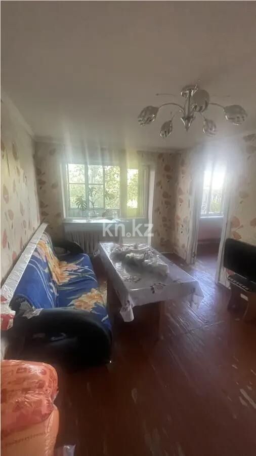 Продажа 3-комнатной квартиры, 48 м² - Продажа трехкомнатных квартир в Майкудуке Караганды - страница 7 фото 1 из 6