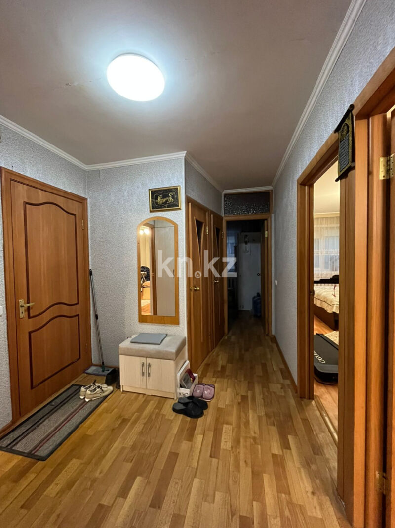 Продажа 4-комнатной квартиры, 77 м² - Продажа четырехкомнатных квартир в панельном доме в Караганде - страница 6 фото 9 из 18