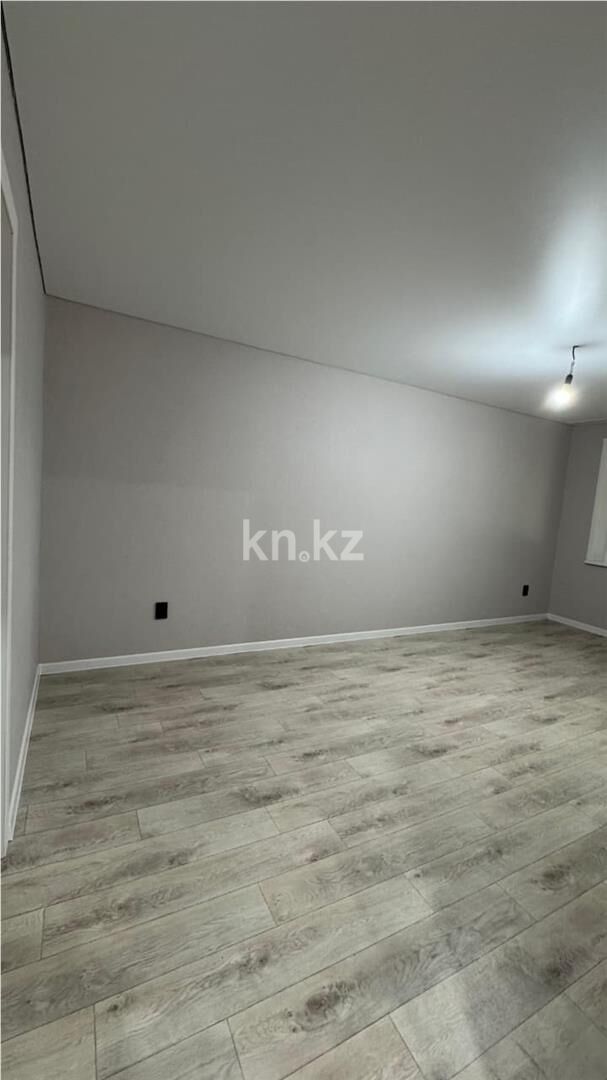 Продажа 2-комнатной квартиры, 43 м² - Продажа двухкомнатных квартир в Майкудуке Караганды - страница 10 фото 2 из 13