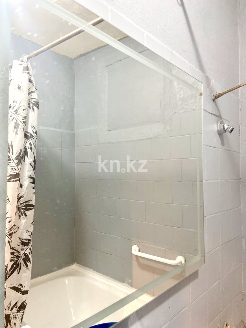 Аренда 2-комнатной квартиры, 42 м² - Аренда двухкомнатных квартир помесячно в Алмалинском р-не Алматы фото 8 из 9