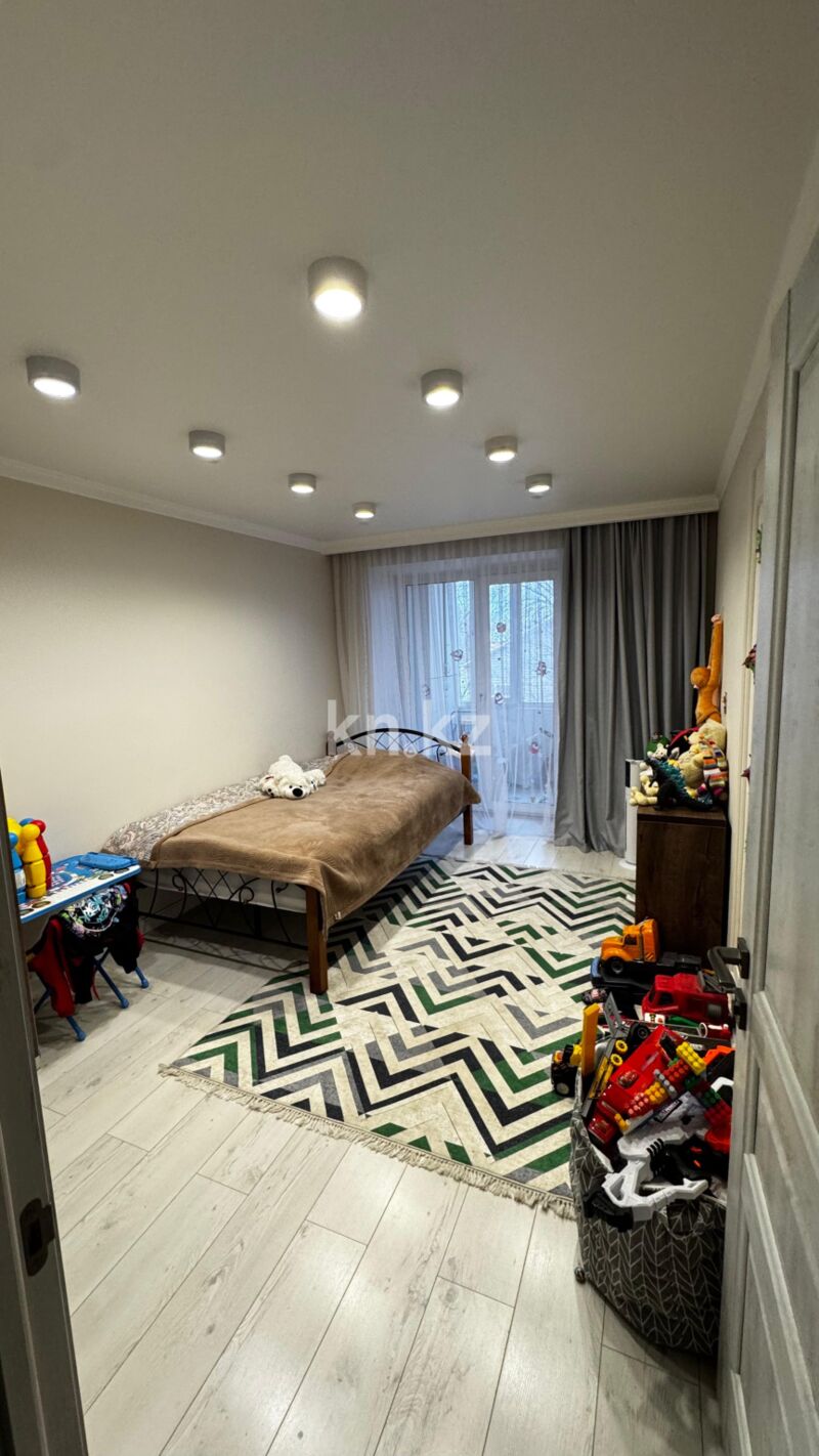 Продажа 4-комнатной квартиры, 134.9 м² - Продажа четырехкомнатных квартир в кирпичном доме в Караганде - страница 4 фото 21 из 33