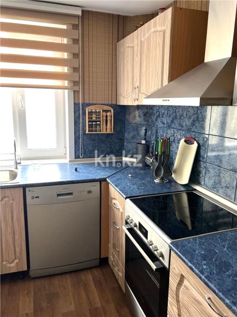Продажа 3-комнатной квартиры, 63 м² - Продажа трехкомнатных квартир в панельном доме в Караганде - страница 8 фото 8 из 12