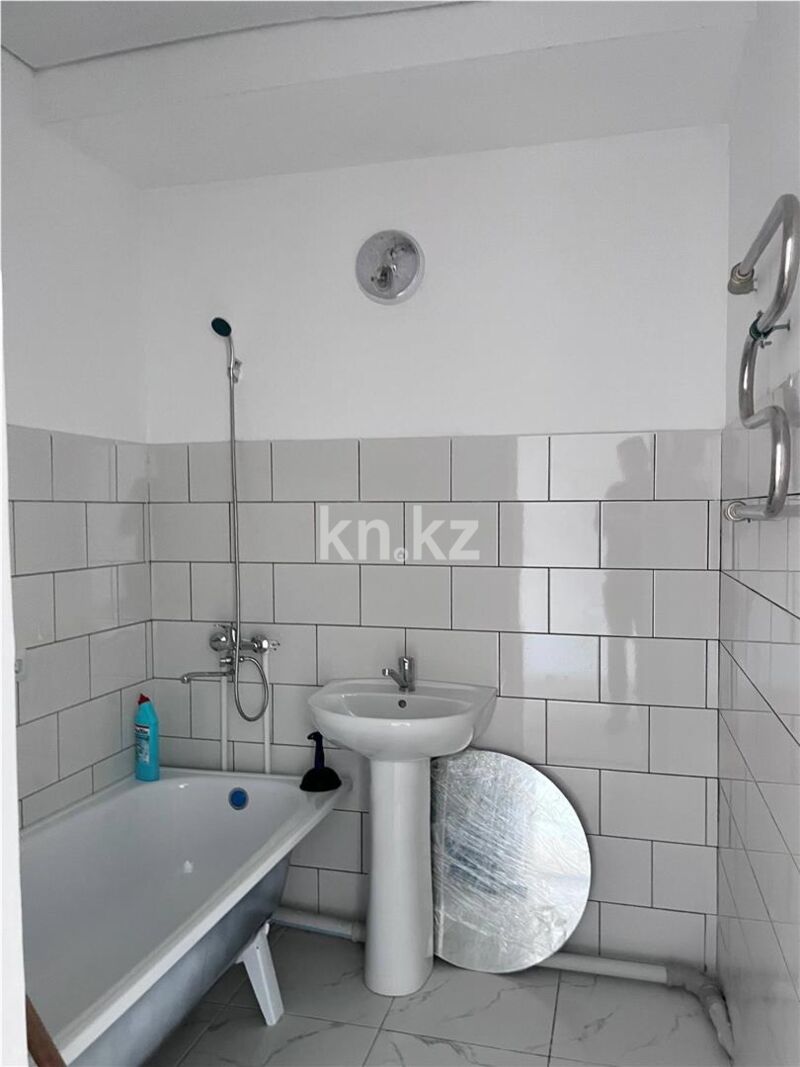 Продажа 2-комнатной квартиры, 69 м² - Продажа квартир в монолитно-каркасном доме в Караганде - страница 2 фото 12 из 18