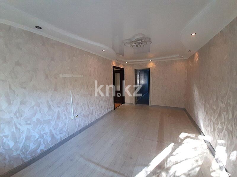 Продажа 3-комнатной квартиры, 59 м² - Продажа квартир в блочном доме в Темиртау - страница 3 фото 4 из 12