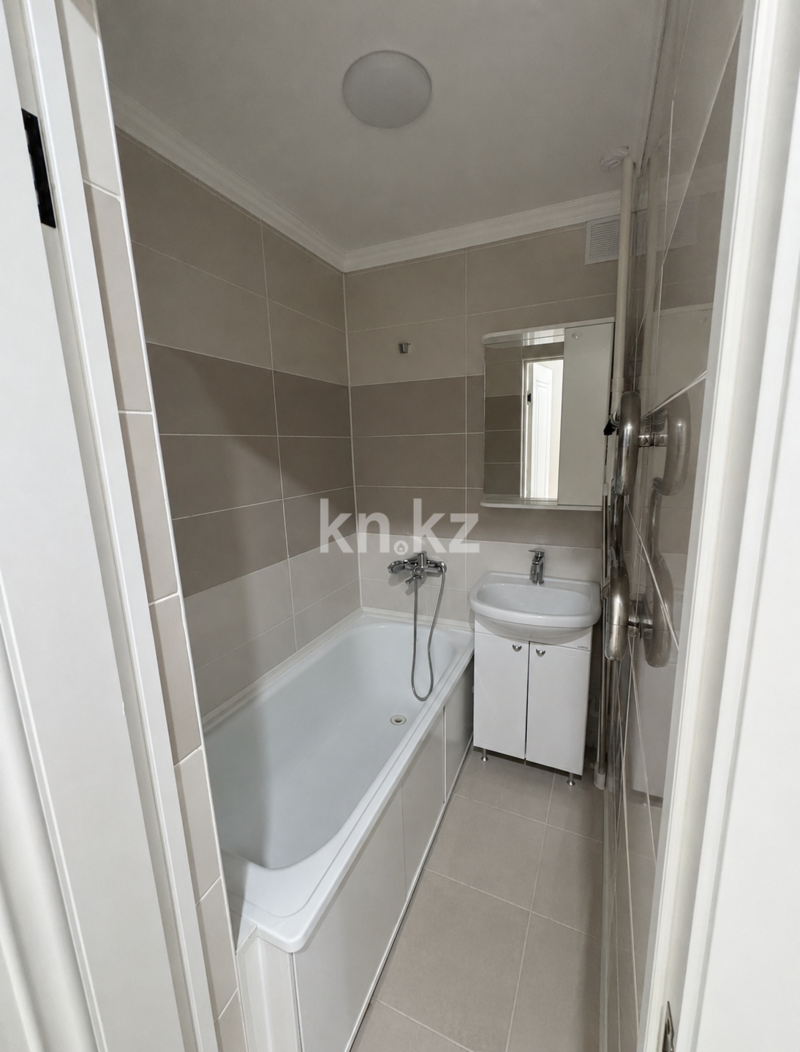 Продажа 3-комнатной квартиры, 56.6 м² - Продажа трехкомнатных квартир на Юго-Востоке Караганды - страница 7 фото 5 из 11