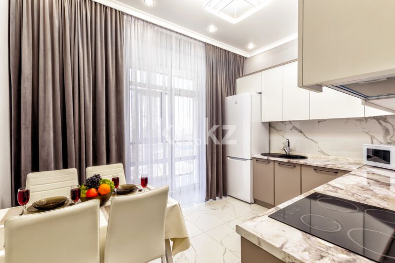 Аренда 1-комнатной квартиры посуточно, 40 м² - Аренда квартир посуточно в Астане - страница 3 фото 1 из 12