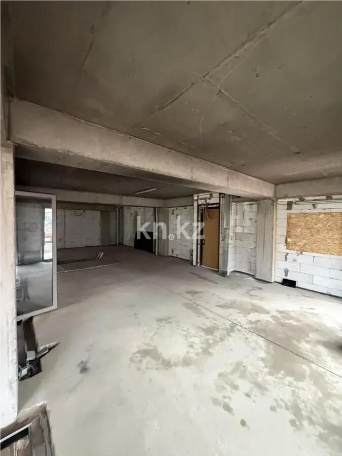 Продажа 5-комнатной квартиры, 185.2 м² - Продажа пятикомнатных и более квартир в кирпичном доме в Алматы фото 3 из 3